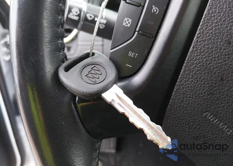 2017 Buick Enclave Leather z USA, uszkodzony, nr VIN 5GAKVBKD2HJ349156